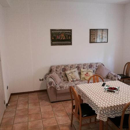 אסיסי House Degli Angeli Rooms מראה חיצוני תמונה