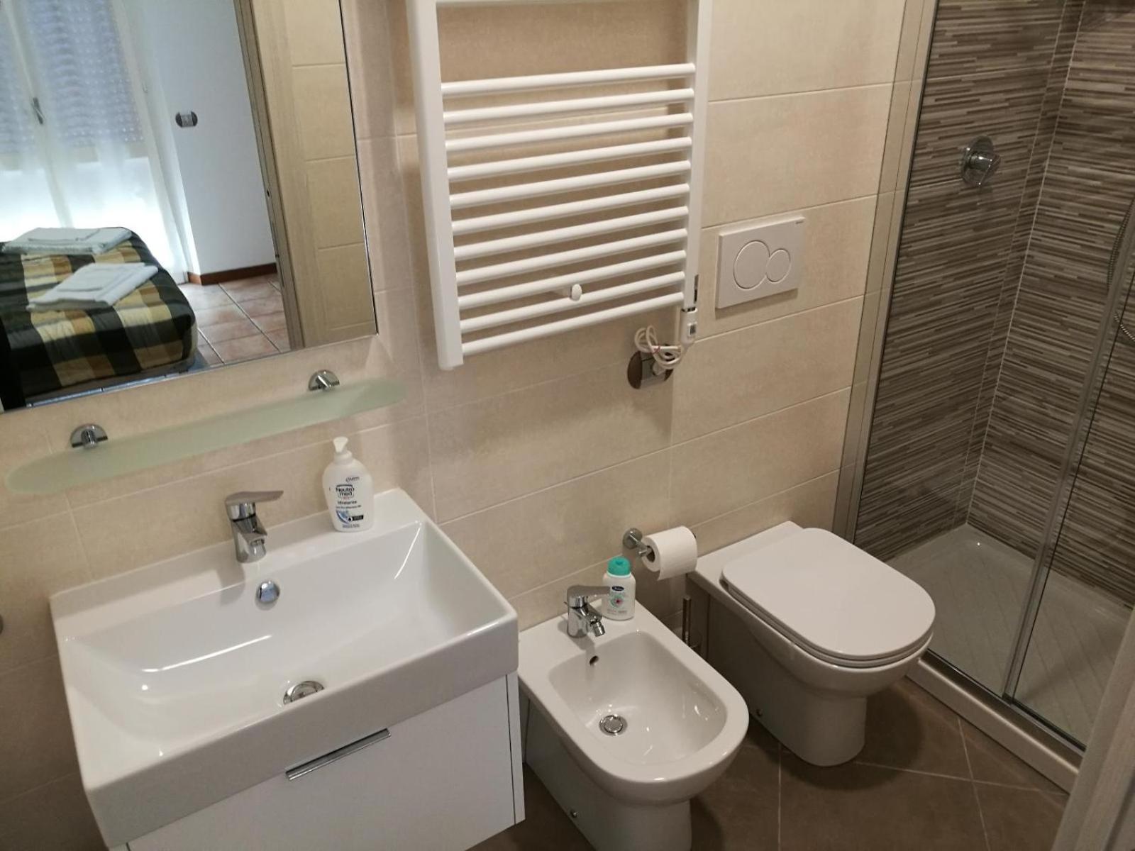 אסיסי House Degli Angeli Rooms מראה חיצוני תמונה