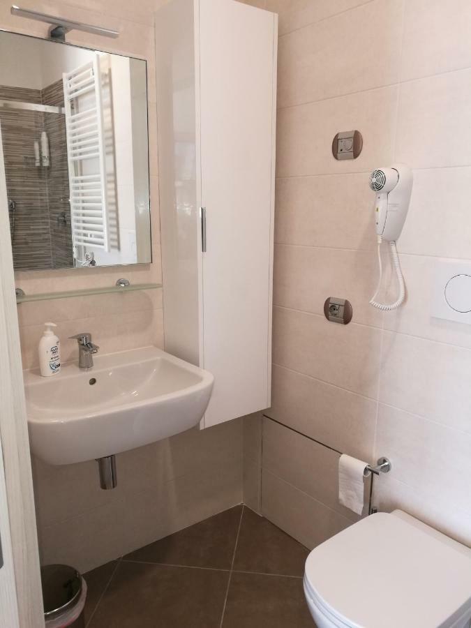 אסיסי House Degli Angeli Rooms מראה חיצוני תמונה