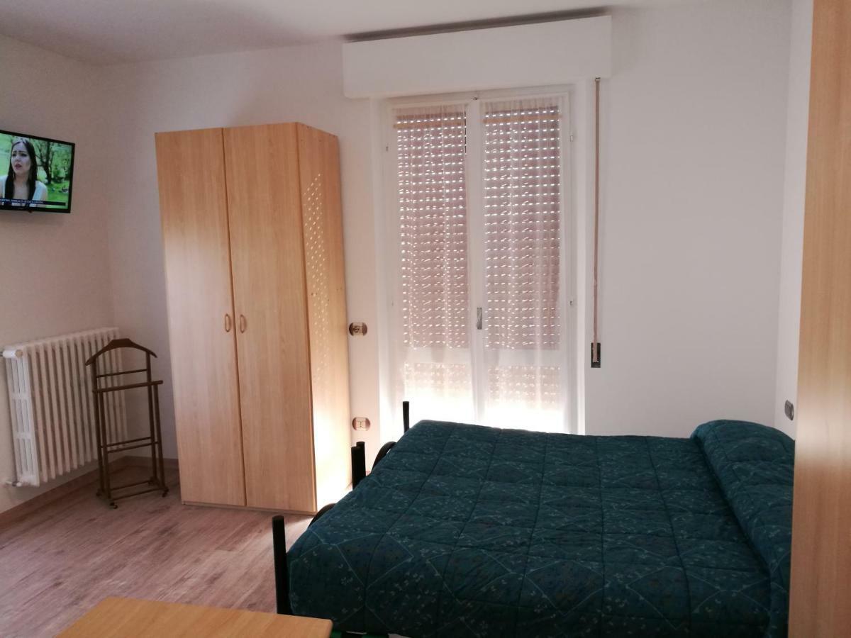 אסיסי House Degli Angeli Rooms מראה חיצוני תמונה