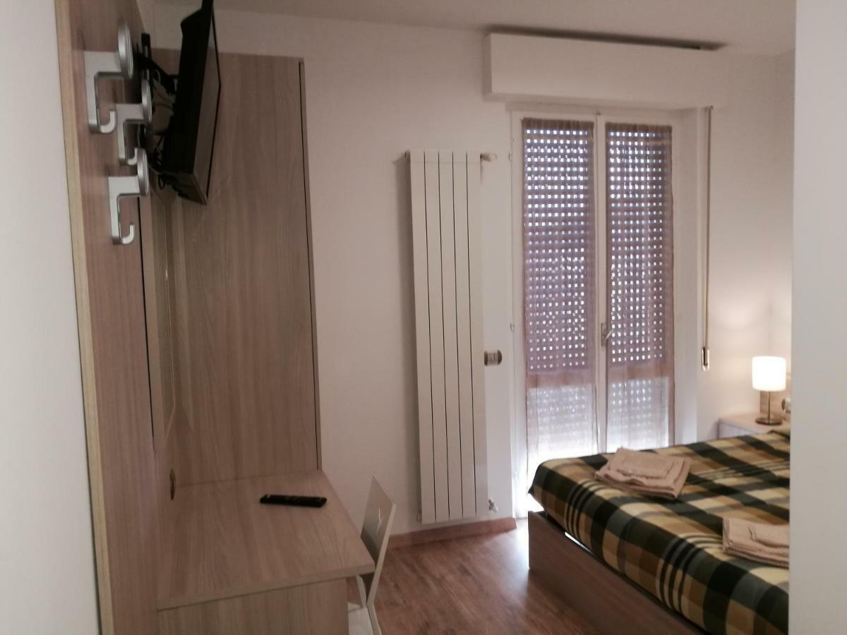אסיסי House Degli Angeli Rooms מראה חיצוני תמונה